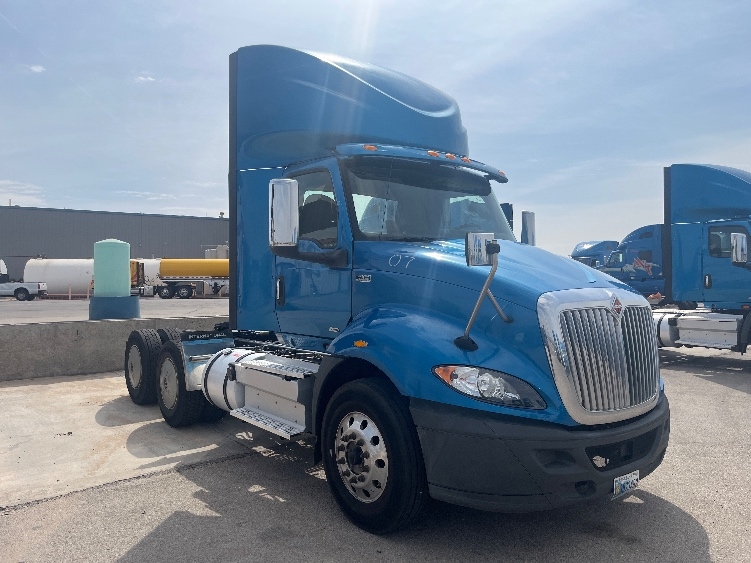 Used 2019 International RH - photo 1