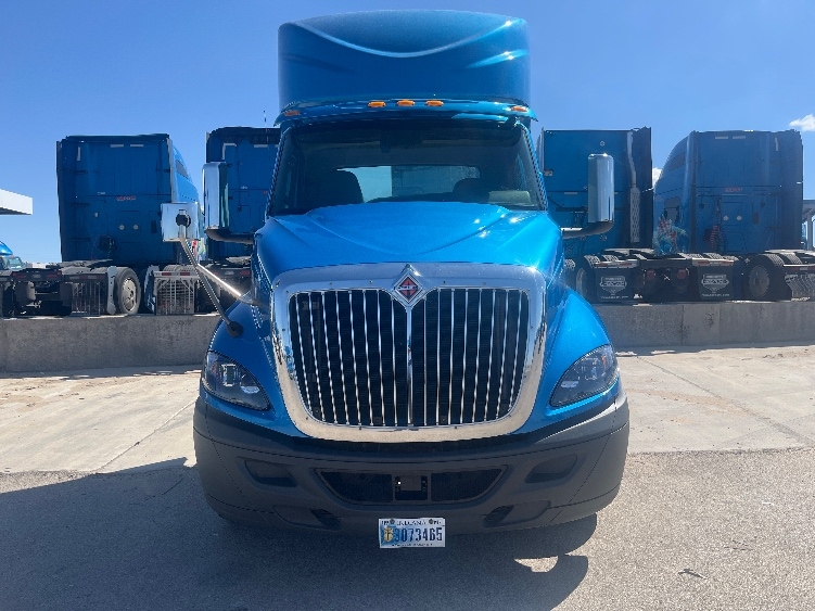 Used 2019 International RH - photo 2