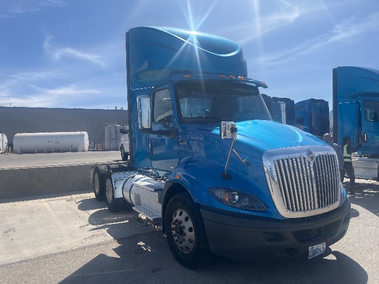 Used 2019 International RH - photo 1