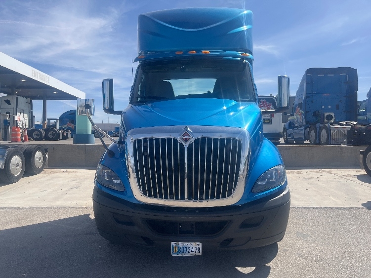 Used 2019 International RH - photo 2