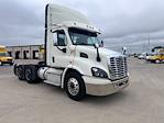 Used 2018 Freightliner Cascadia Detroit DD13 Semi Truck for sale #M217286 - photo 1