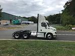 Used 2018 Freightliner Cascadia Detroit DD13 Semi Truck for sale #M217292 - photo 8