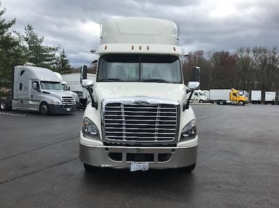 Used 2018 Freightliner Cascadia Detroit DD13 Semi Truck for sale #M217296 - photo 2