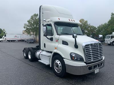 Used 2018 Freightliner Cascadia Detroit DD13 Semi Truck for sale #M217304 - photo 1