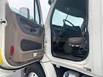 Used 2018 Freightliner Cascadia Detroit DD13 Semi Truck for sale #M217304 - photo 8