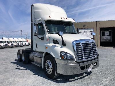 Used 2018 Freightliner Cascadia Detroit DD13 Semi Truck for sale #M217309 - photo 1