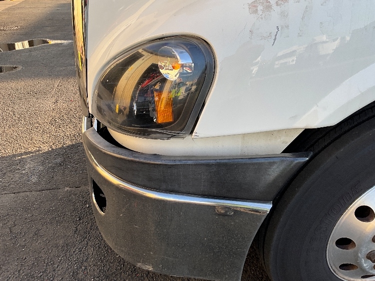 Used 2018 Freightliner Cascadia - photo 22