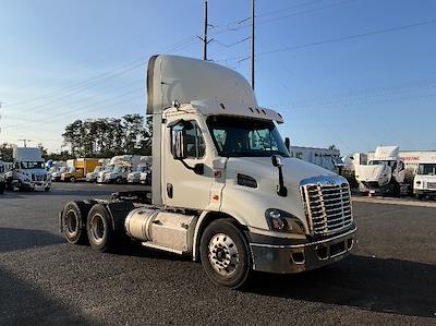 Used 2018 Freightliner Cascadia Detroit DD13 Semi Truck for sale #M217310 - photo 1