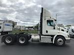 Used 2018 Freightliner Cascadia Detroit DD13 Semi Truck for sale #M217315 - photo 8
