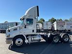 Used 2018 Freightliner Cascadia Detroit DD13 Semi Truck for sale #M217316 - photo 4