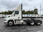 Used 2018 Freightliner Cascadia Detroit DD13 Semi Truck for sale #M217317 - photo 4