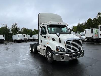 Used 2018 Freightliner Cascadia Detroit DD13 Semi Truck for sale #M217318 - photo 1