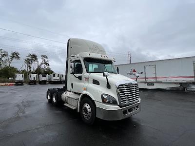 Used 2018 Freightliner Cascadia Detroit DD13 Semi Truck for sale #M217320 - photo 1
