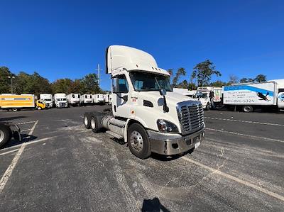 Used 2018 Freightliner Cascadia Detroit DD13 Semi Truck for sale #M217323 - photo 1