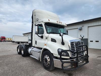 Used 2018 Freightliner Cascadia Detroit DD13 Semi Truck for sale #M217339 - photo 1