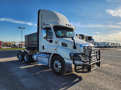 Used 2018 Freightliner Cascadia Detroit DD13 Semi Truck for sale #M217346 - photo 1
