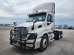 Used 2018 Freightliner Cascadia Detroit DD13 Semi Truck for sale #M217351 - photo 3