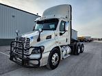 Used 2018 Freightliner Cascadia Detroit DD13 Semi Truck for sale #M217353 - photo 3