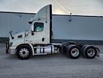 Used 2018 Freightliner Cascadia Detroit DD13 Semi Truck for sale #M217353 - photo 4