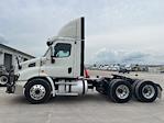 Used 2018 Freightliner Cascadia Detroit DD13 Semi Truck for sale #M217355 - photo 7