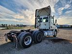 Used 2018 Freightliner Cascadia Detroit DD13 Semi Truck for sale #M217356 - photo 7