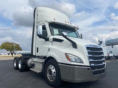 Used 2021 Freightliner Cascadia Detroit DD13 Semi Truck for sale #M220012 - photo 1