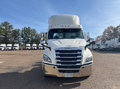 Used 2021 Freightliner Cascadia Detroit DD13 Semi Truck for sale #M220025 - photo 2