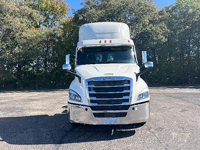 Used 2021 Freightliner Cascadia Detroit DD13 Semi Truck for sale #M220028 - photo 2