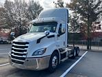 Used 2021 Freightliner Cascadia Detroit DD13 Semi Truck for sale #M220029 - photo 1