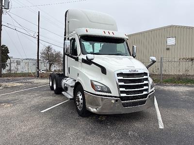Used 2021 Freightliner Cascadia Detroit DD13 Semi Truck for sale #M220038 - photo 1