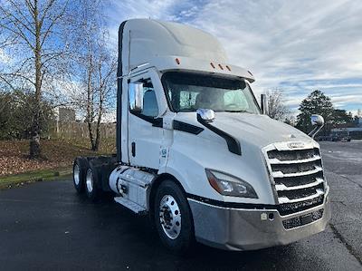 Used 2021 Freightliner Cascadia Detroit DD13 Semi Truck for sale #M220068 - photo 1