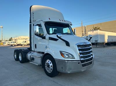 Used 2021 Freightliner Cascadia Detroit DD13 Semi Truck for sale #M220073 - photo 1