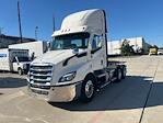 Used 2021 Freightliner Cascadia Detroit DD13 Semi Truck for sale #M220075 - photo 3