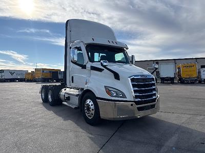 Used 2021 Freightliner Cascadia Detroit DD13 Semi Truck for sale #M220088 - photo 1