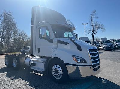 Used 2021 Freightliner Cascadia Detroit DD13 Semi Truck for sale #M220108 - photo 1