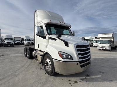 Used 2021 Freightliner Cascadia Detroit DD13 Semi Truck for sale #M220144 - photo 1