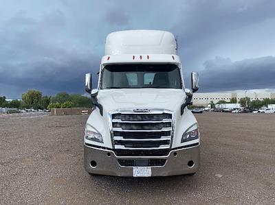 Used 2021 Freightliner Cascadia Detroit DD13 Semi Truck for sale #M220149 - photo 2