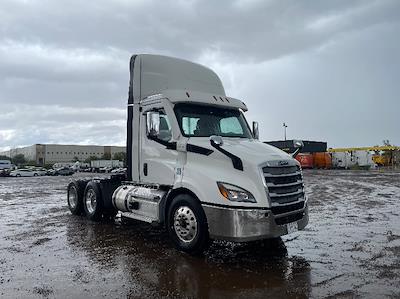 Used 2021 Freightliner Cascadia Detroit DD13 Semi Truck for sale #M220152 - photo 1