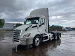 Used 2021 Freightliner Cascadia Detroit DD13 Semi Truck for sale #M220152 - photo 3