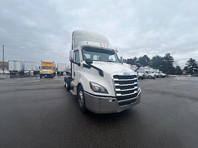 Used 2021 Freightliner Cascadia Detroit DD13 Semi Truck for sale #M220169 - photo 1