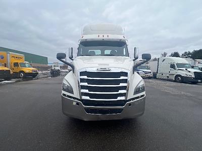 Used 2021 Freightliner Cascadia Detroit DD13 Semi Truck for sale #M220169 - photo 2