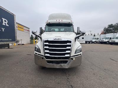 Used 2021 Freightliner Cascadia Detroit DD13 Semi Truck for sale #M220174 - photo 2