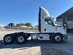 Used 2021 Freightliner Cascadia Detroit DD13 Semi Truck for sale #M220192 - photo 8