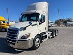 Used 2021 Freightliner Cascadia Detroit DD13 Semi Truck for sale #M220193 - photo 3