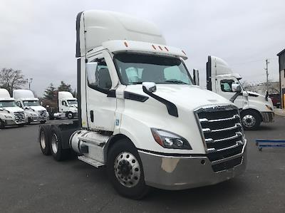 Used 2021 Freightliner Cascadia Detroit DD13 Semi Truck for sale #M220195 - photo 1