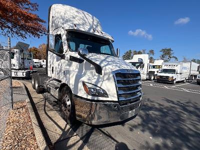 Used 2021 Freightliner Cascadia Detroit DD13 Semi Truck for sale #M220196 - photo 1