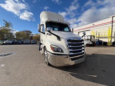 Used 2021 Freightliner Cascadia Detroit DD13 Semi Truck for sale #M220199 - photo 1
