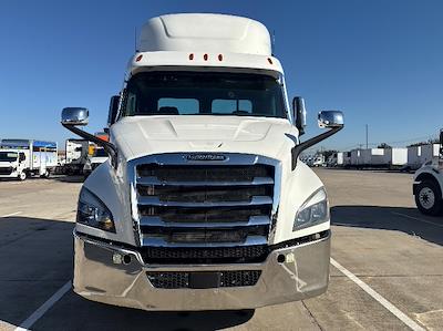 Used 2021 Freightliner Cascadia Detroit DD13 Semi Truck for sale #M220201 - photo 2