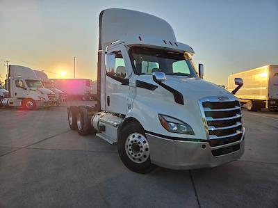 Used 2021 Freightliner Cascadia Detroit DD13 Semi Truck for sale #M220202 - photo 1