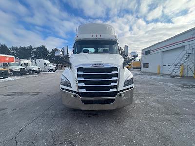 Used 2021 Freightliner Cascadia Detroit DD13 Semi Truck for sale #M220212 - photo 2